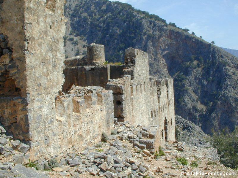 Photo report of a visit around Sfakia, Sougia and Loutro, southwest Crete, April 2007